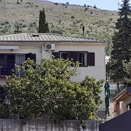 סנג' Apartment Helena מראה חיצוני תמונה