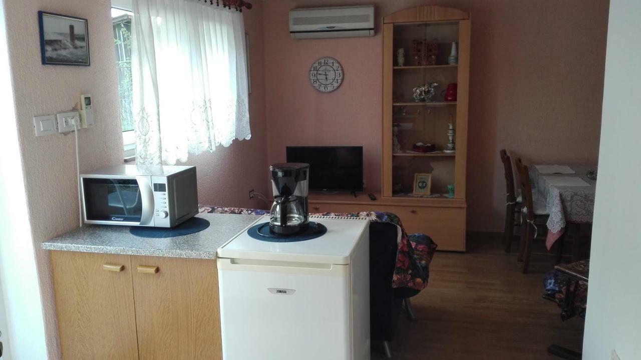 סנג' Apartment Helena מראה חיצוני תמונה